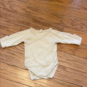 Quincy Mae Cream Long Sleeve Bodysuit